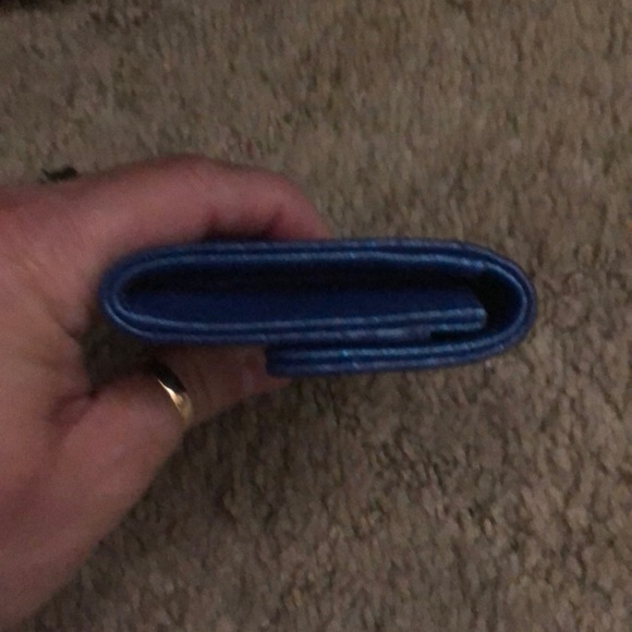Chanel Cobalt Blue Iridescent CC Wallet Holder - Picture 11 of 13